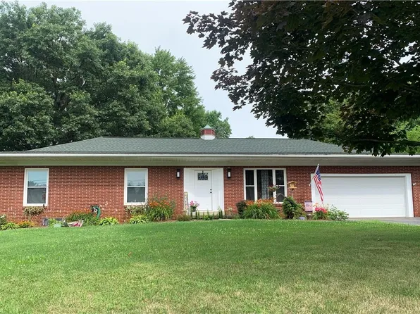 3326 Crestview Dr, Wooster, OH 44691