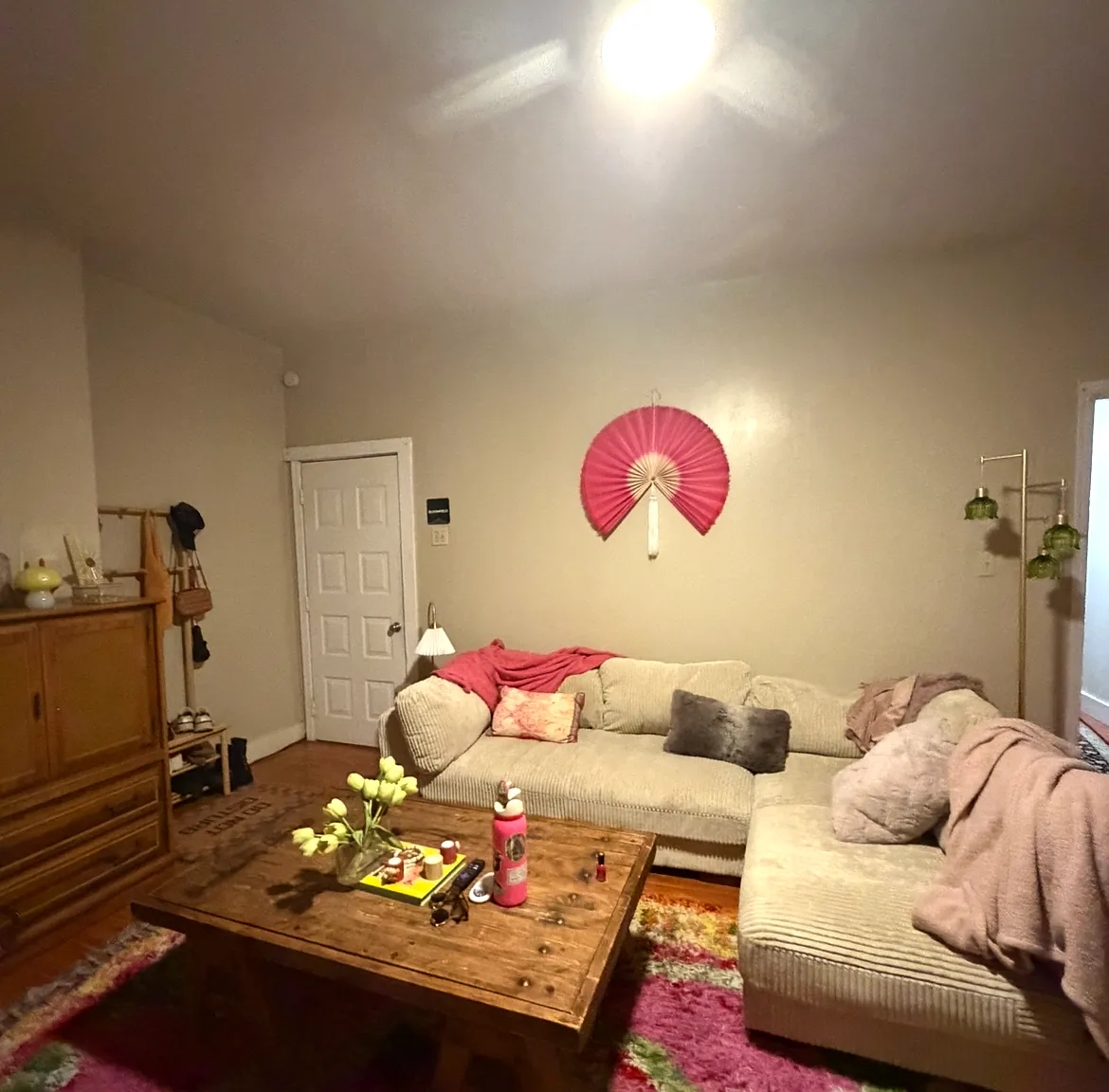 1 bed, $1,000 — Photo 1