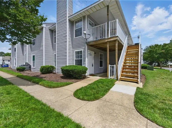 5600 Landfall Dr, Virginia Beach, VA 23462