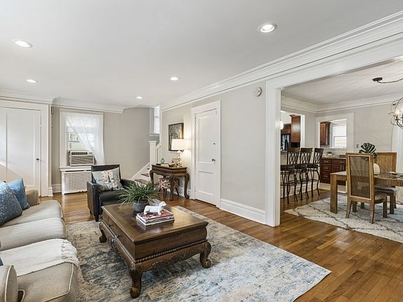 5th image of 54 University Ct