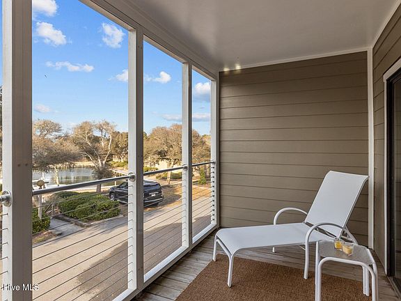 5th image of 590 Marina Drive #D-2
