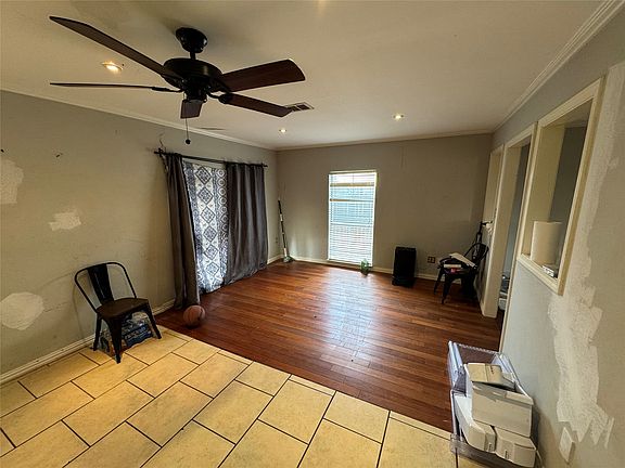 4th image of 3604 Heath Ln