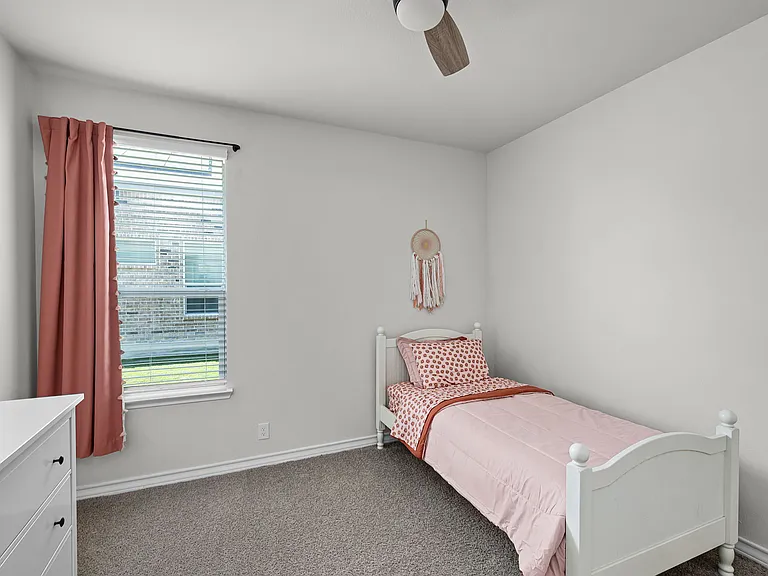544 Lilac Shls — Photo 45