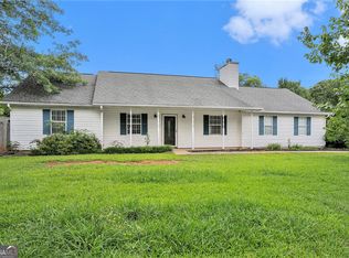 75 Plantation Ln, Locust Grove, GA 30248