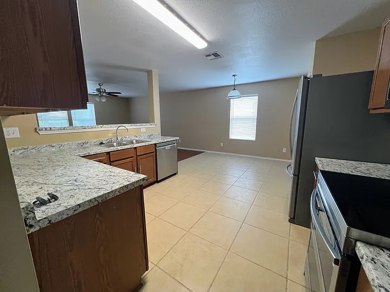 3803 Ponderosa Bnd — Photo 6