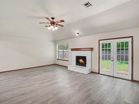 5th image of 2133 Harbor Dr
