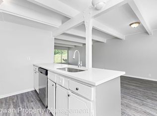 2410 N 38th St, Kansas City, KS 66104