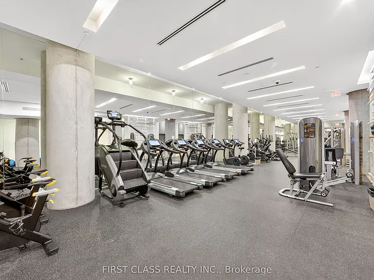 15 Grenville St #2902 — Photo 26