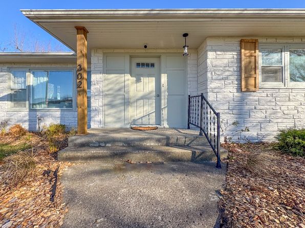 302 S Linn St, Roland, IA 50236