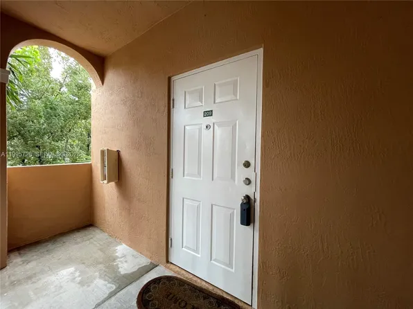 7080 NW 177th St #20913, Hialeah, FL 33015