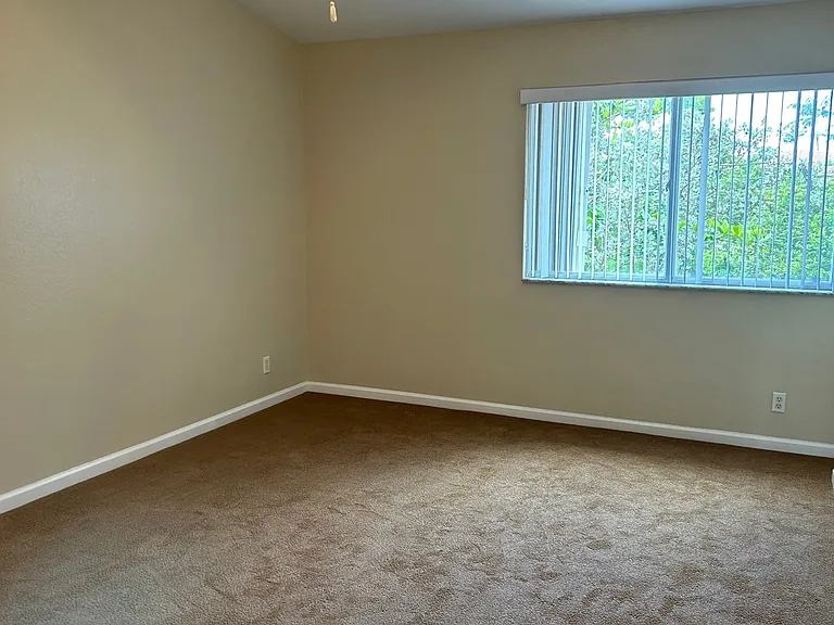 6303 Sandy Bank Ter — Photo 13