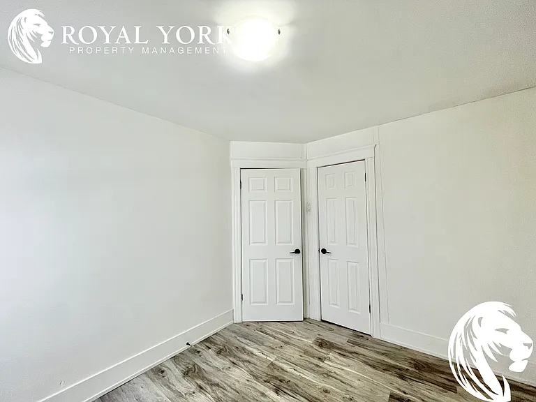 35 Concession St — Photo 16