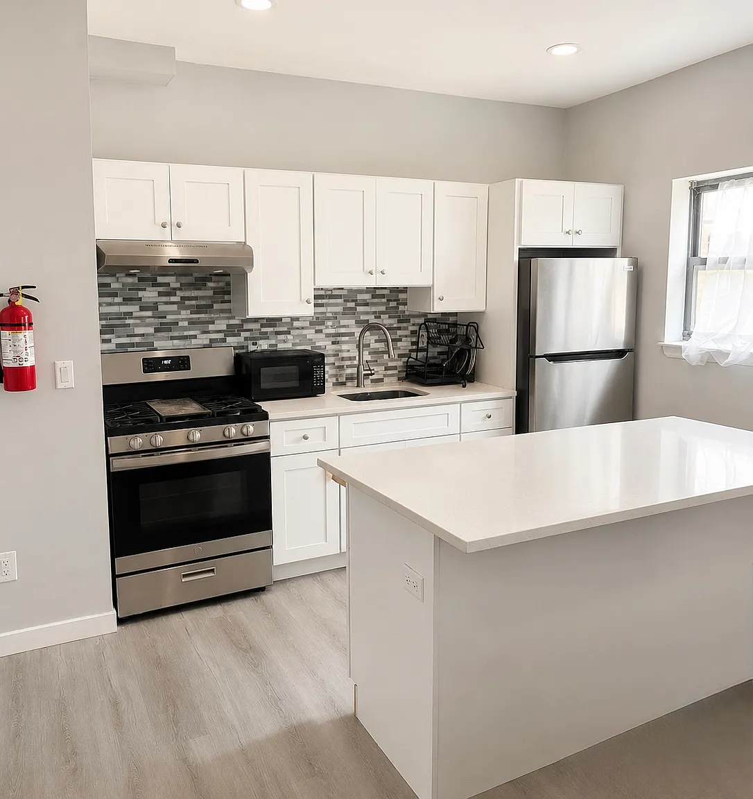 1 bed, $1,718 — Photo 2