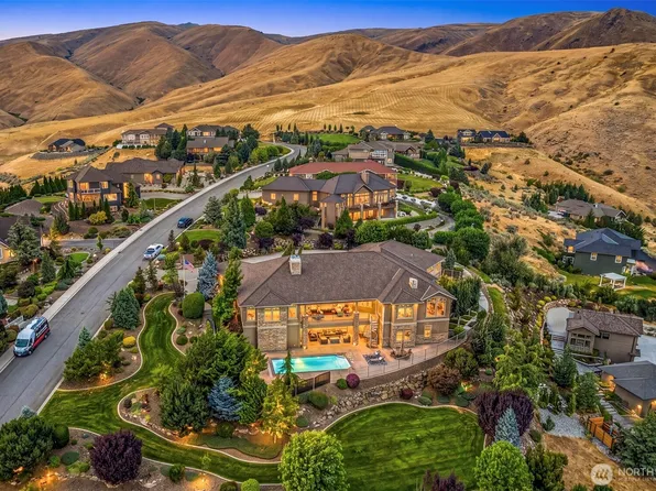 110 E Mountain Brooke Lane, Wenatchee, WA 98801