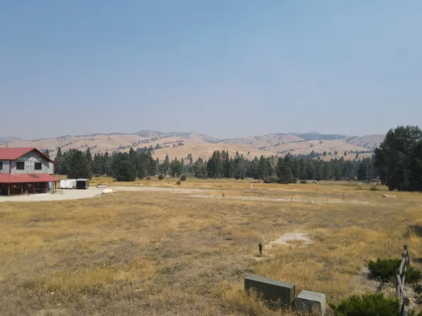 3320 Dvn Ln, Darby, MT 59829
