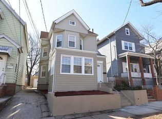 34 E 45th St, Bayonne, NJ 07002