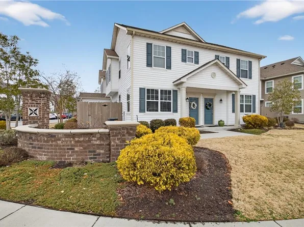 3800 Clarendon Way, Virginia Beach, VA 23456