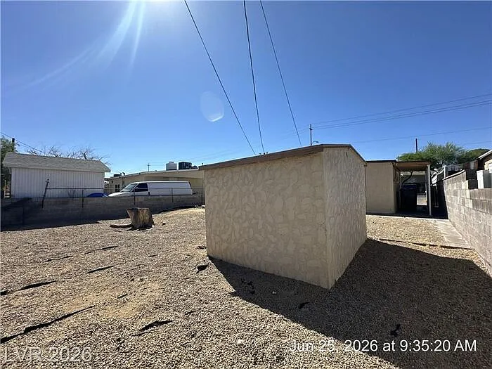 148 W Victory Rd — Photo 28