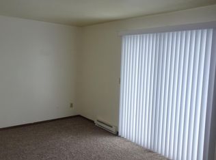 1863 Roosevelt Ave APT 3, Racine, WI 53406