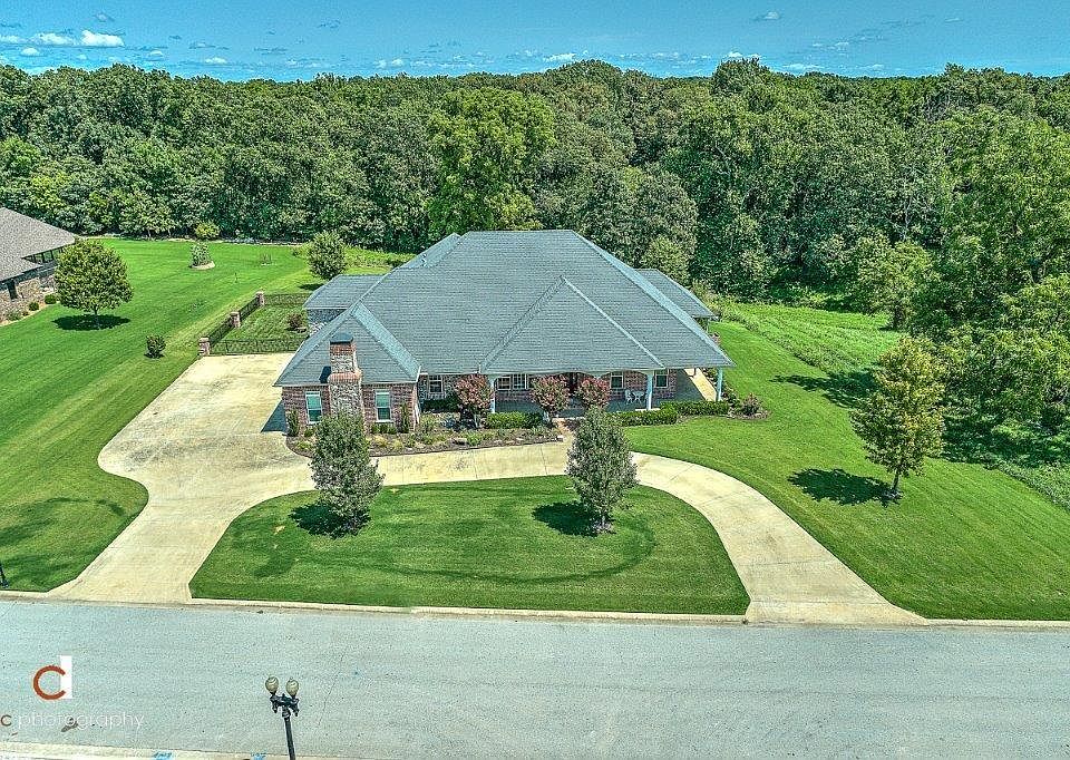 1st image of 4107 Rolling Meadows Dr