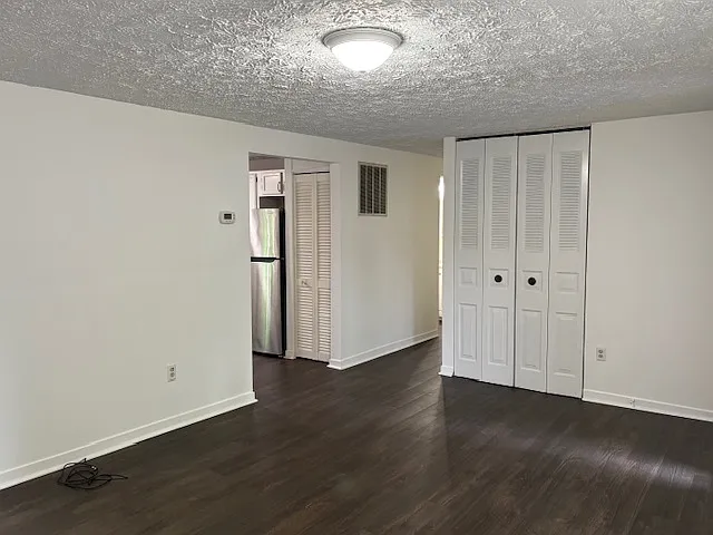 124 Boston Dr — Photo 12