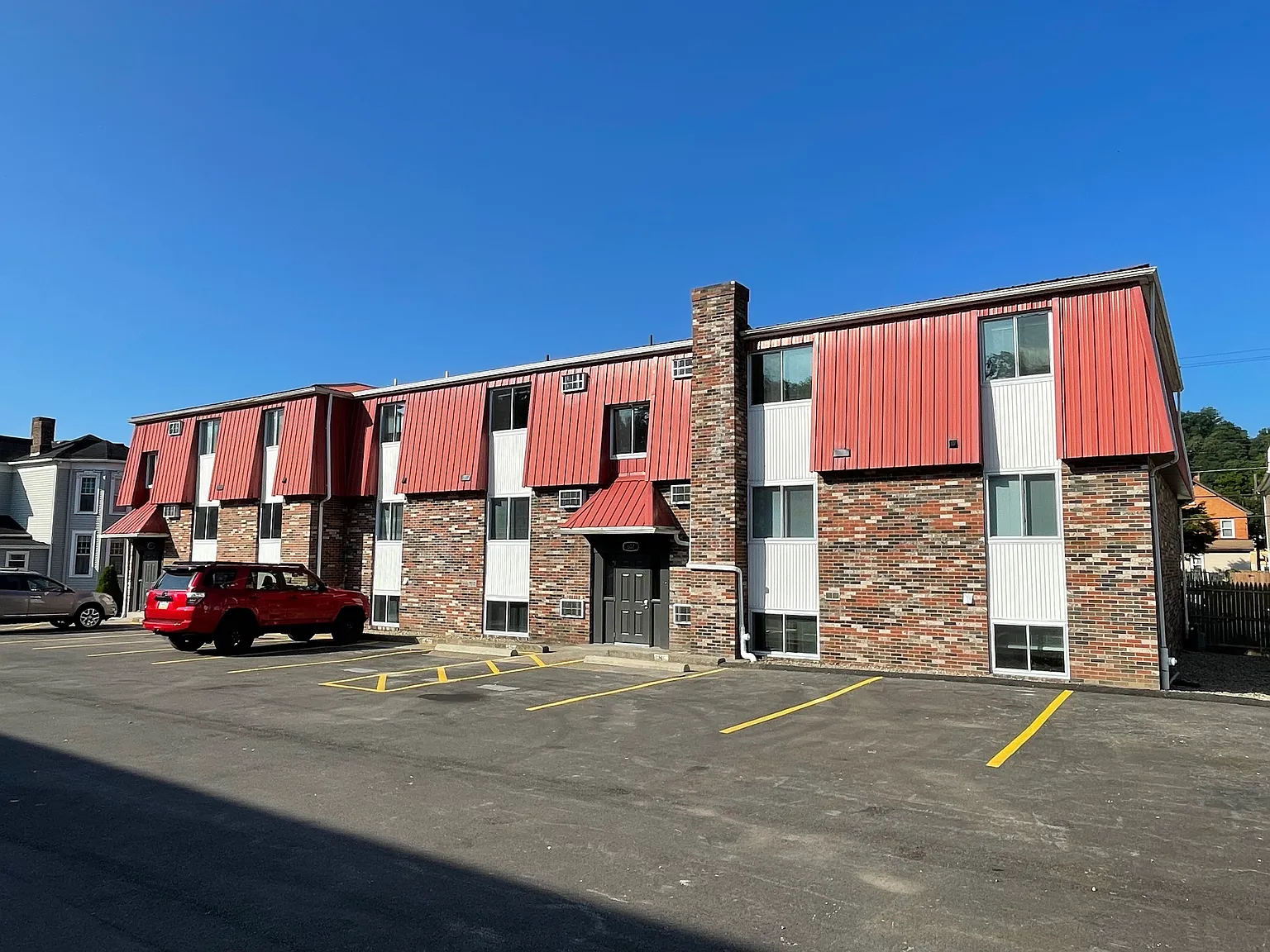 Rivertown Apartments — Photo 1