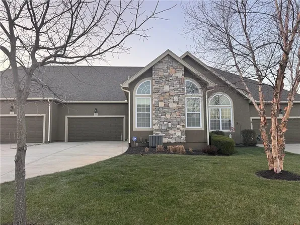 16513 W 168th Pl, Olathe, KS 66062