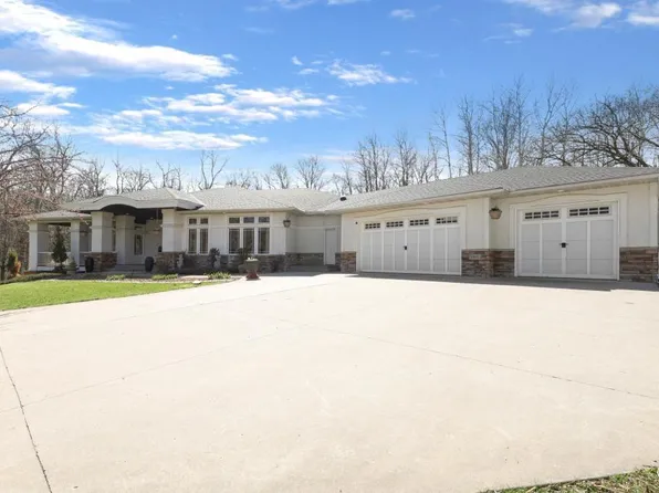 9401 Elm Ct, Prior Lake, MN 55372