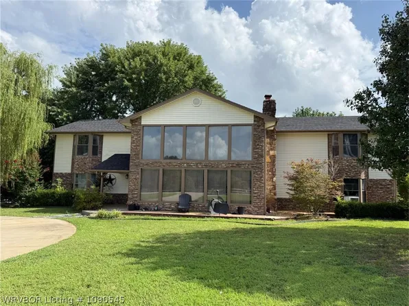 2503 Shadow Lake Dr, Greenwood, AR 72936