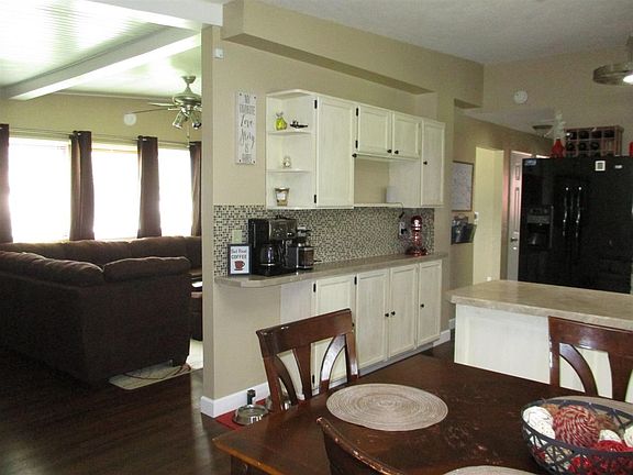 4th image of 3425 Arella Ln