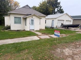 47 N 2nd St, Waubay, SD 57273