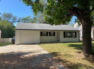 2417 SW Moundview Dr, Topeka, KS 66614