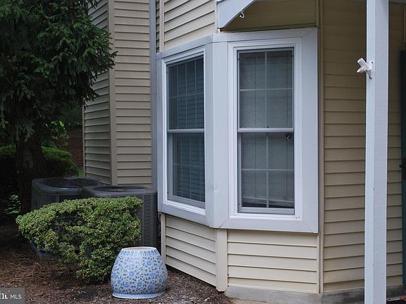2nd image of 5 Powell Ct