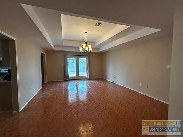 944 Alta Mesa Blvd — Photo 4
