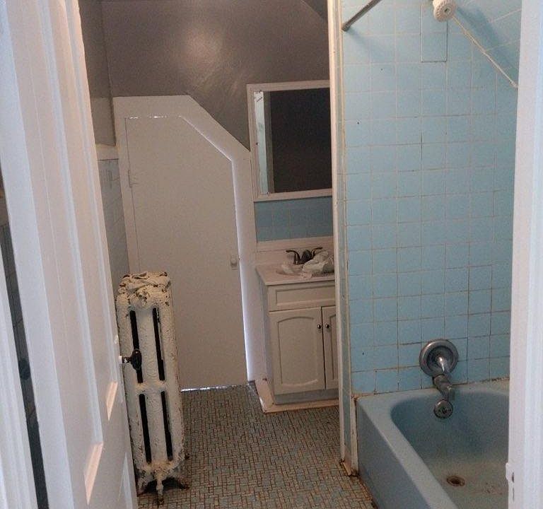 1st image of 100 N 17th Ave