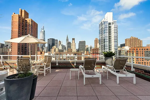 Sold by Compass | media 6