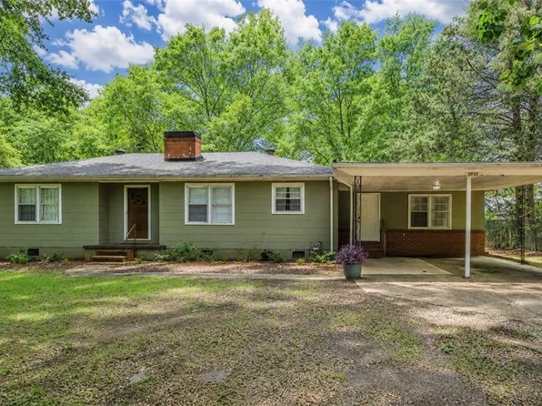 2319 Loop Rd, Tuscaloosa, AL 35405