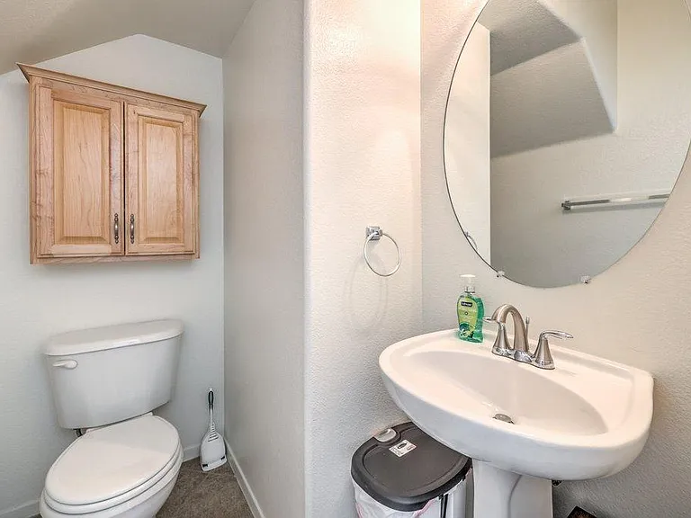 4321 Jordanville St — Photo 17