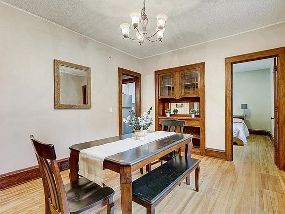 4th image of 2809 27th Ave S #3