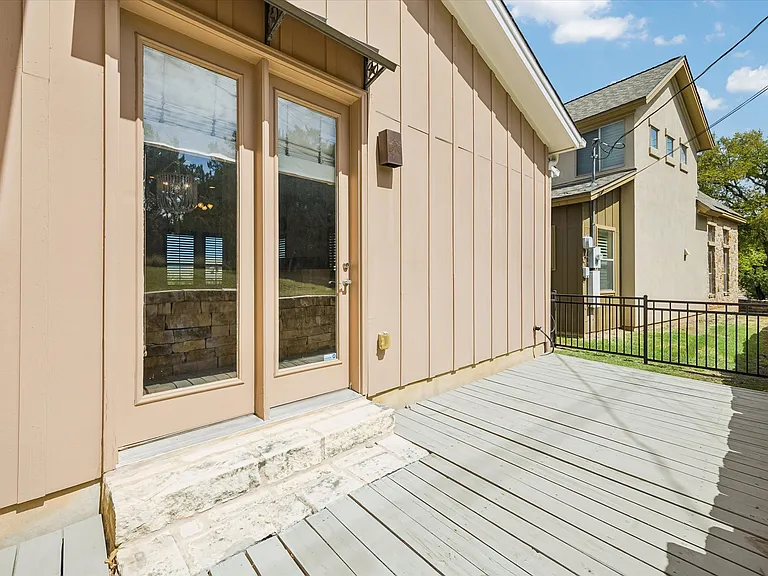 6201 River Place Blvd — Photo 3