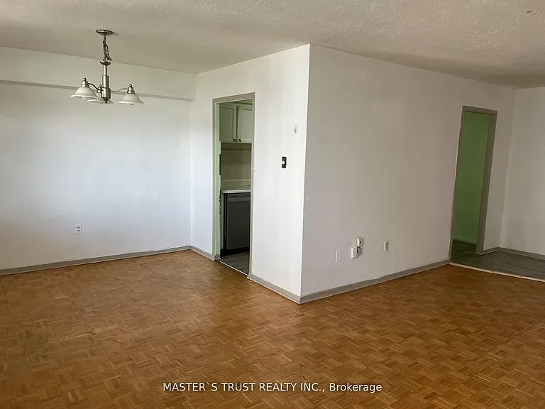 3420 Eglinton Ave E #903 — Photo 9