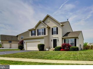 72 Pebble Creek Dr, Smyrna, DE 19977