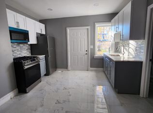 166 Spring St APT 1R, New Haven, CT 06519