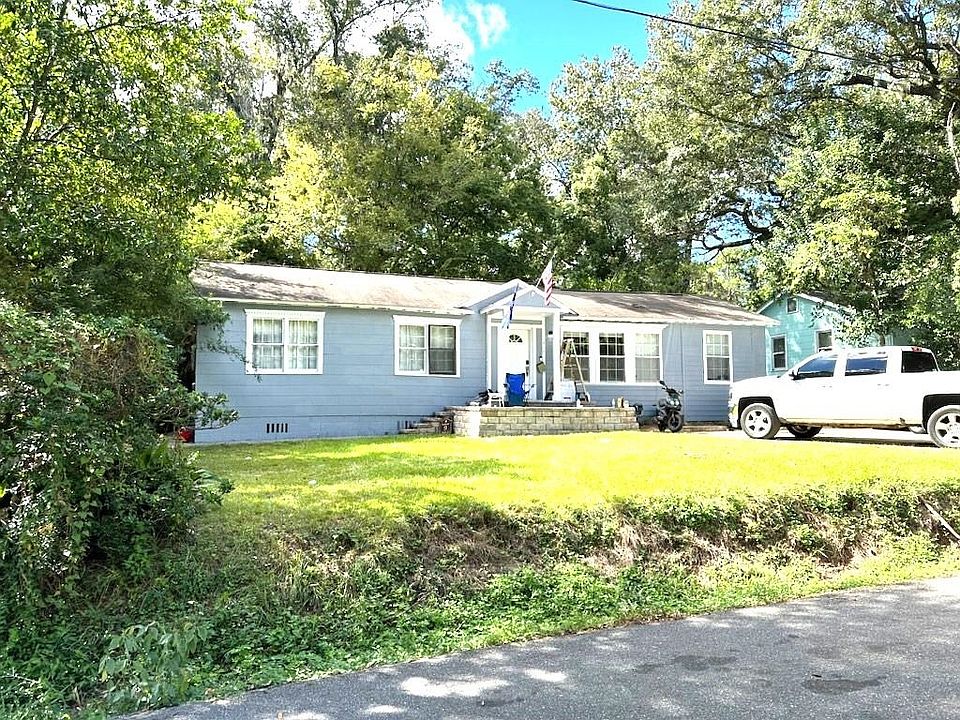 1st image of 418 Prince St