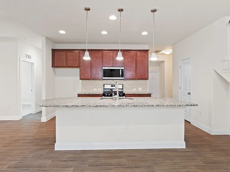 14011 Hedera Dr — Photo 4