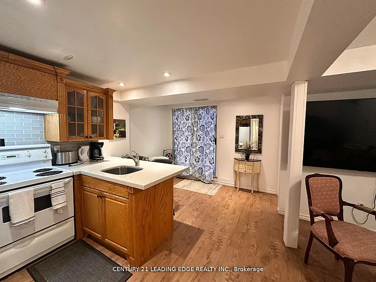 2 Vintage Dr #BASEMENT — Photo 4