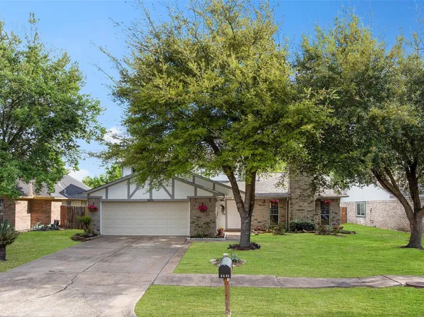 3631 Cedar Gardens Dr, Houston, TX 77082