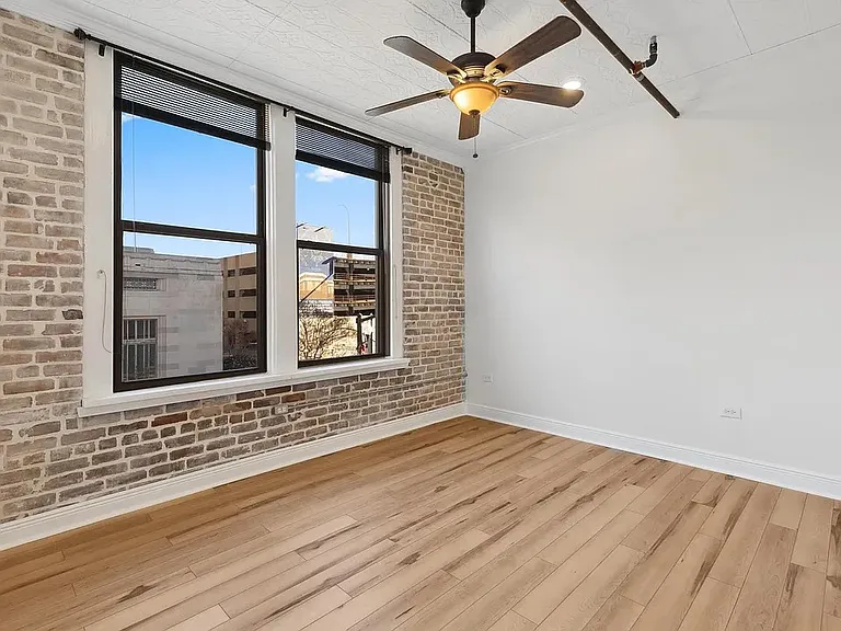300 Forrest Ave #202 — Photo 4