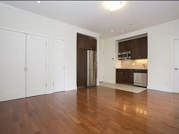 4th image of 488 7th Ave APT 9H