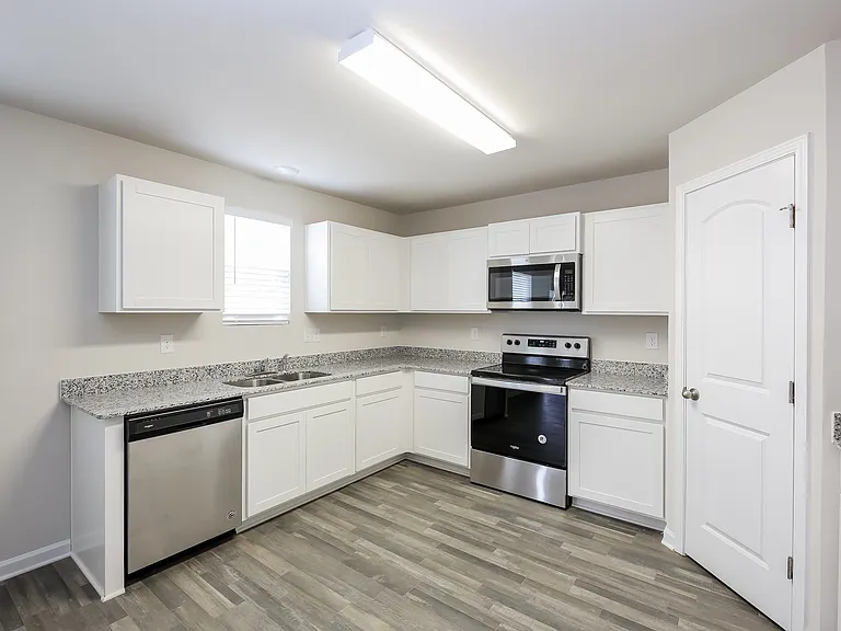 161 Evvalane Dr — Photo 7